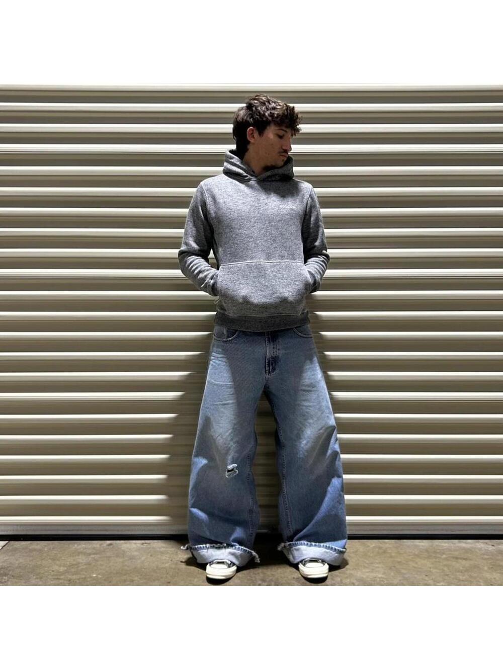 Vintage Y2K grey Volcom slim fit hoodie